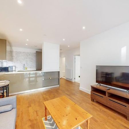 Lovely 1 Bedroom In Royal Arsenal Riverside Londen Buitenkant foto