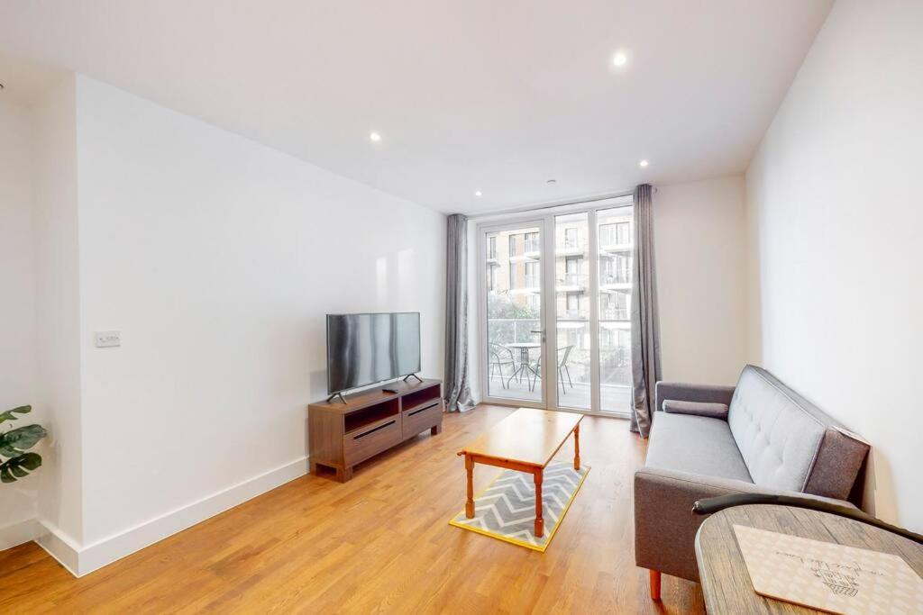 Lovely 1 Bedroom In Royal Arsenal Riverside Londen Buitenkant foto